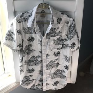 Vans Men s/s Button Down Shirt  Short Sleeve